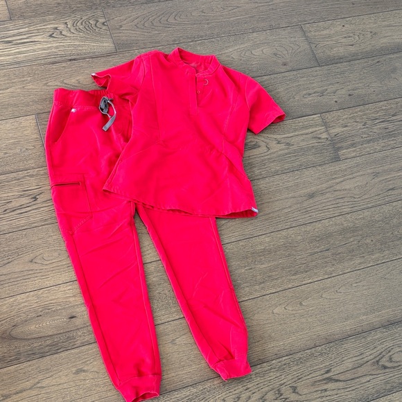 Figs Other - FIGS ladies scrub set